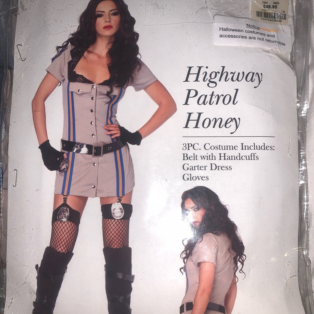 Costumes !!!! - Picture 5 of 7